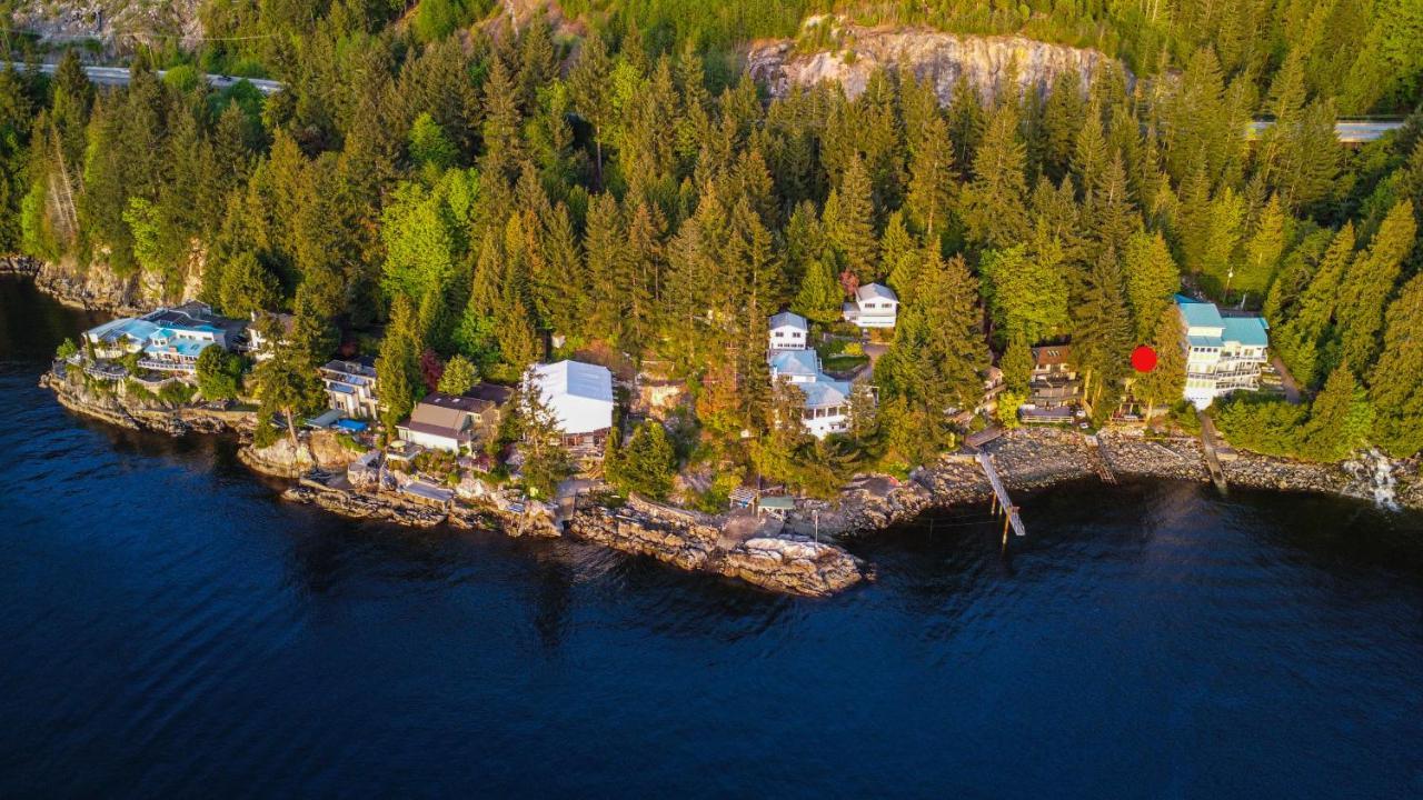 Waterfront Cottage With Superb Coastline Views West Vancouver Luaran gambar