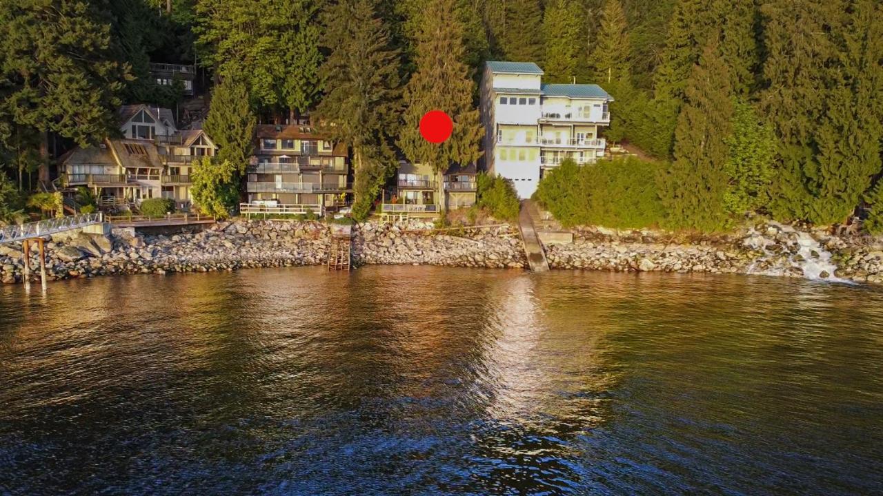 Waterfront Cottage With Superb Coastline Views West Vancouver Luaran gambar